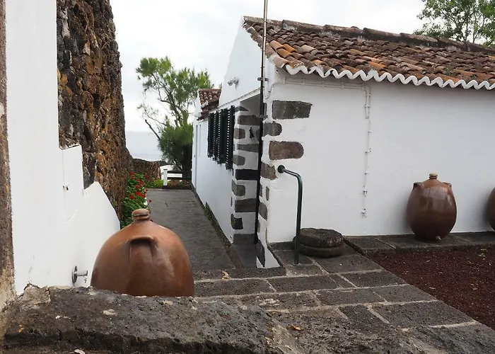 Monserrate - Galera Caloura