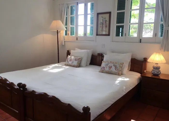 Monserrate - Galera Feriehus Caloura